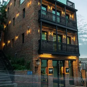 فندق Pantomime Museum, تبليسي